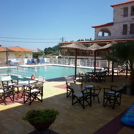 Medousa Aparthotel Kriopigi