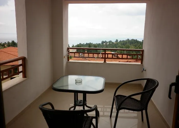 Medousa Aparthotel 3*