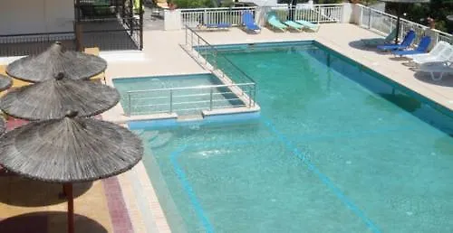 Medousa Aparthotel Kriopigi