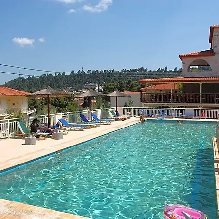 Medousa Apartahotel
