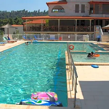 Medousa Apartahotel