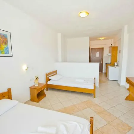 Apartahotel Medousa 3*
